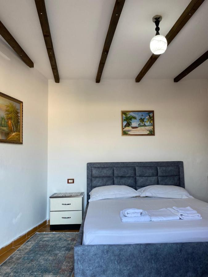 Aria Baci Guest House Берат Екстериор снимка